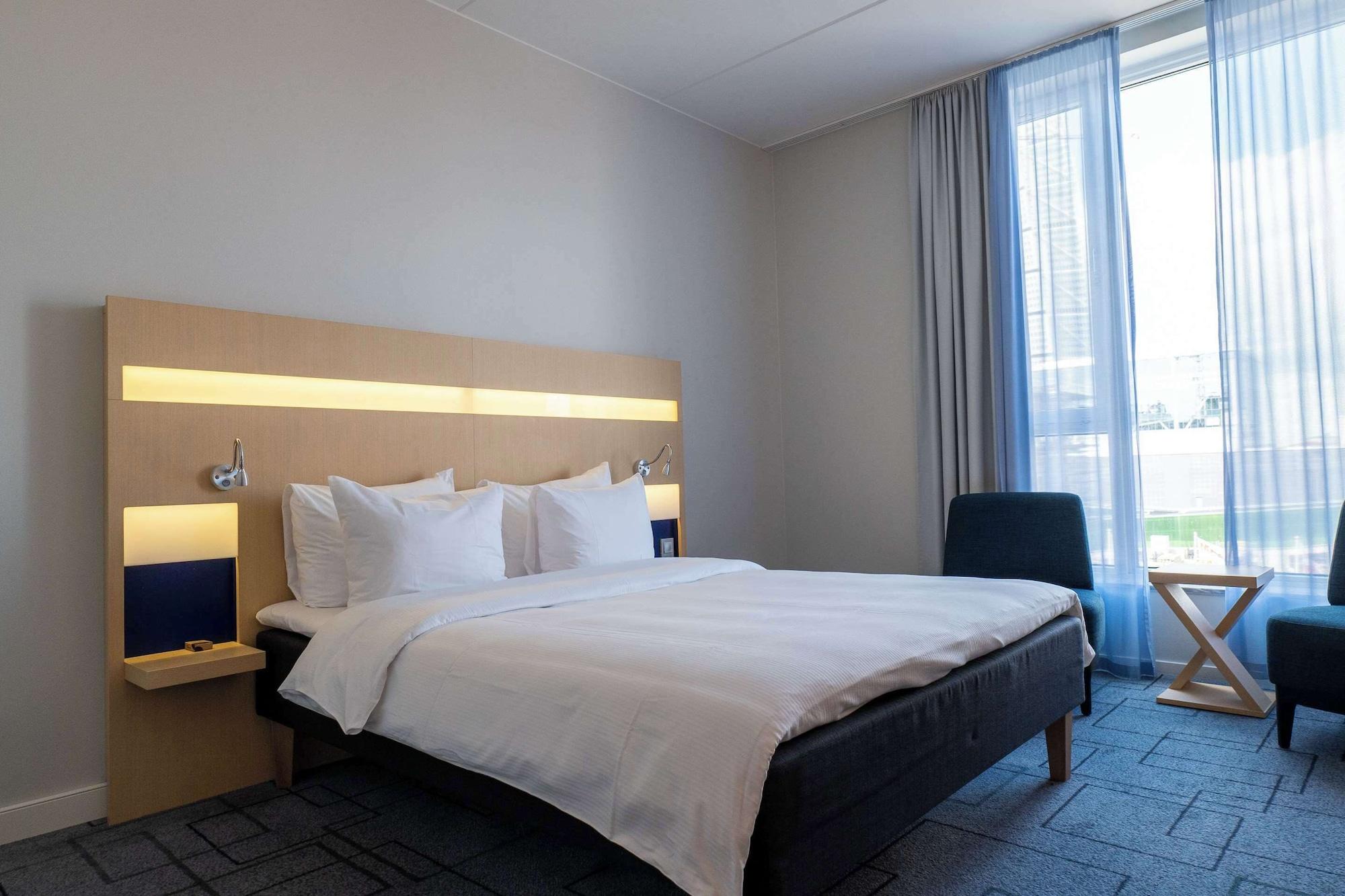 Family, Multiple Beds