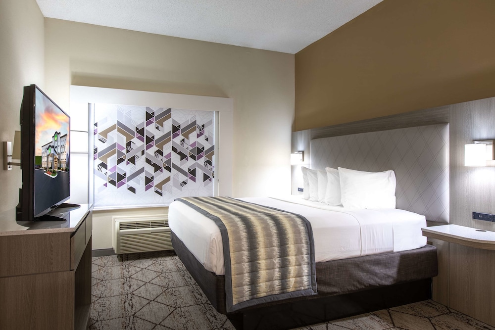 Wingate By Wyndham Charlotte Speedway Concord 21/69