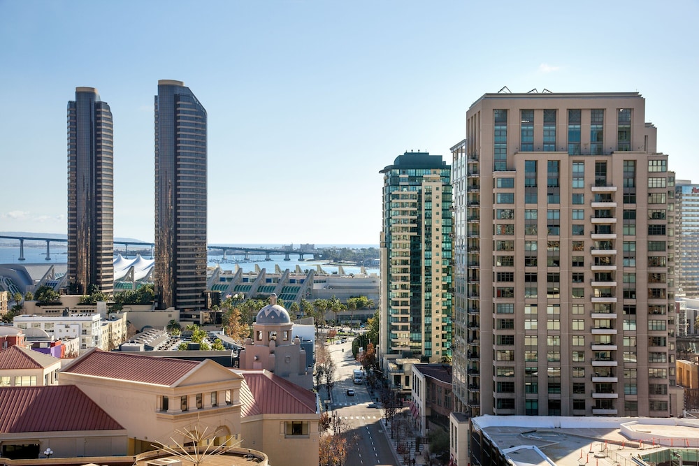 Westin Gaslamp Quarter 23/61