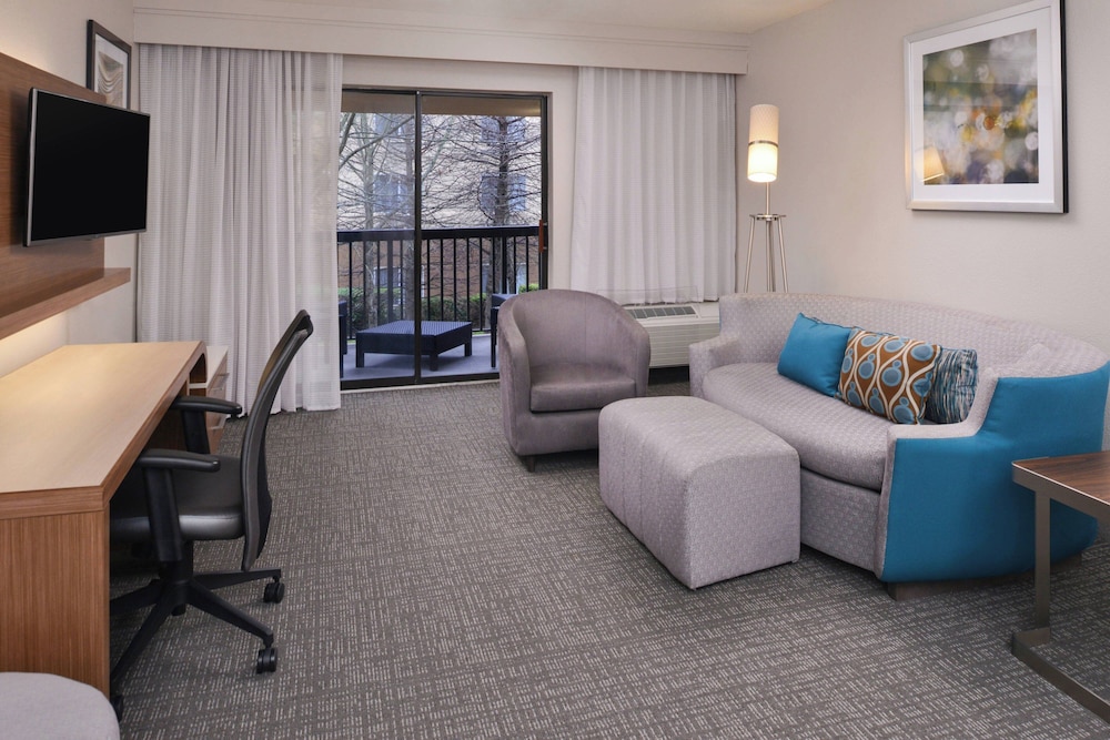 Courtyard by Marriott Beaumont 30/35