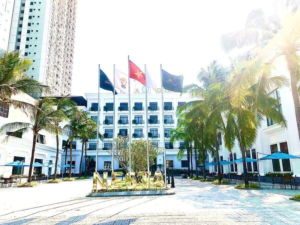 Nesta Hotel Danang 40/50