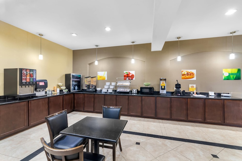 Quality Inn & Suites - Marlin 41/56