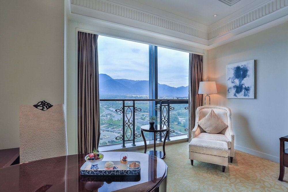 Tonglu World Trade SSAW Boutique Hotel 26/65