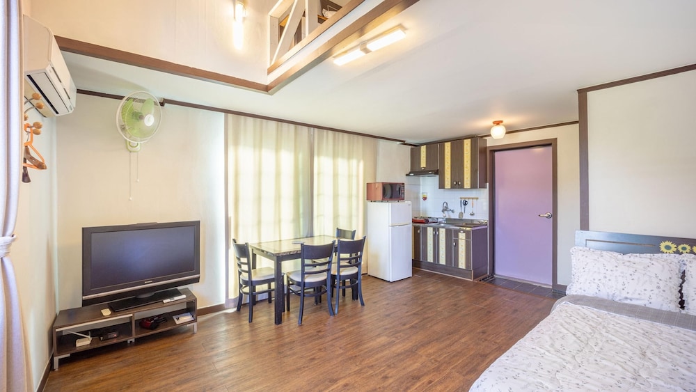 Chuncheon Beautiful House Pension 38/50
