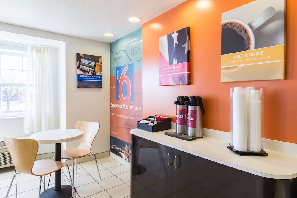 Motel6 Huron, OH - Sandusky 40/62