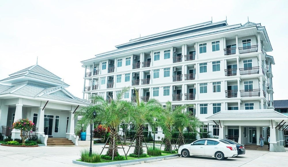Sukkhamas Pirom Hotel 2/40