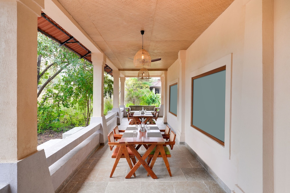 Lemon Tree Wildlife Resort Kanha 28/34