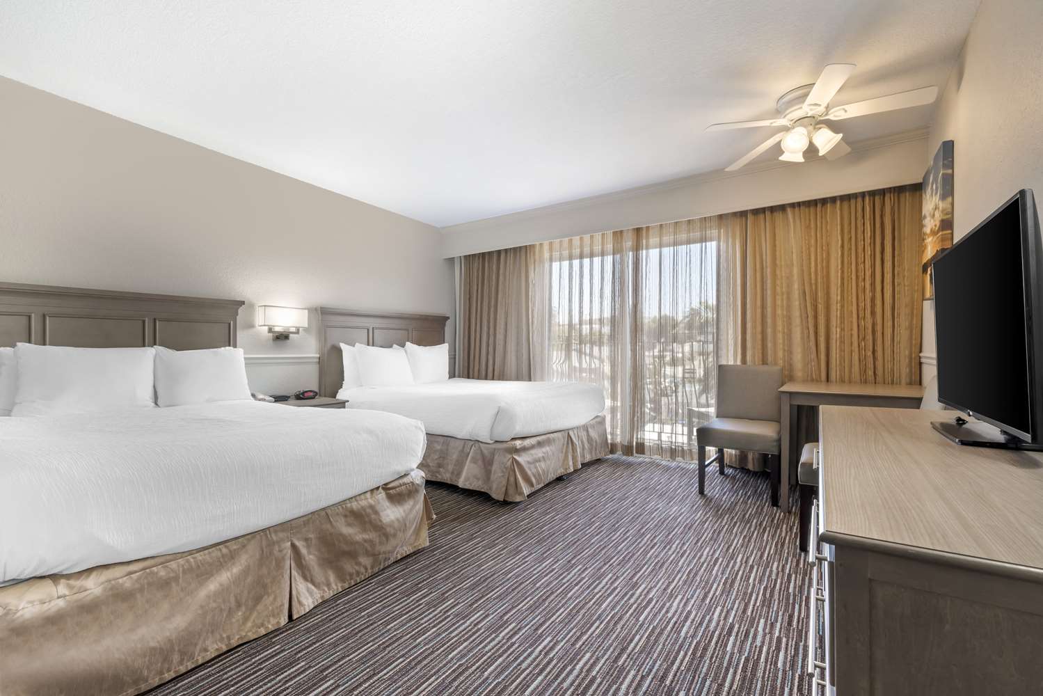 غرفة بسريرين كوين، Best Western San Marcos Inn 4/6
