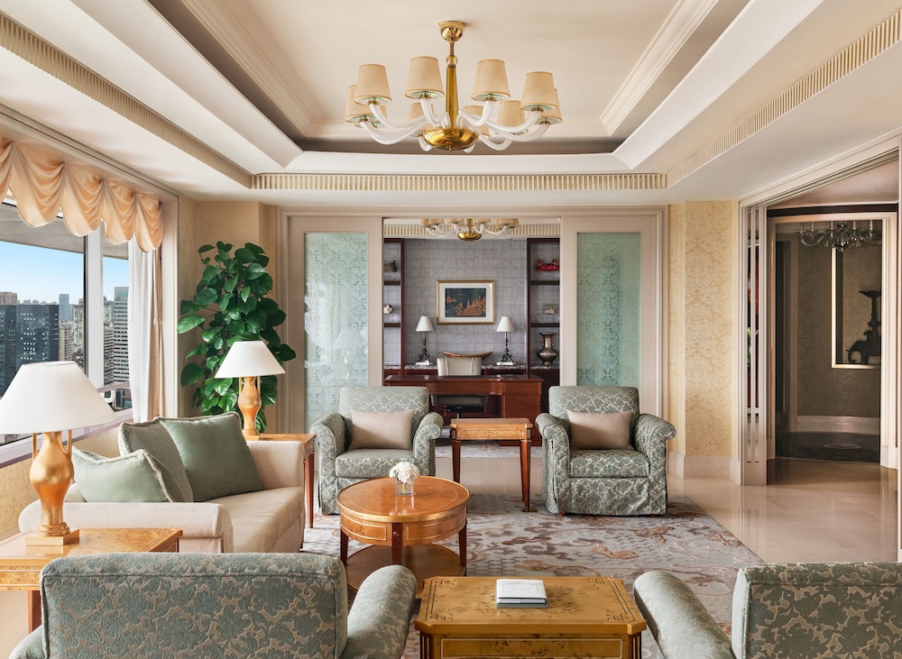 Shangri-La Fuzhou 33/62