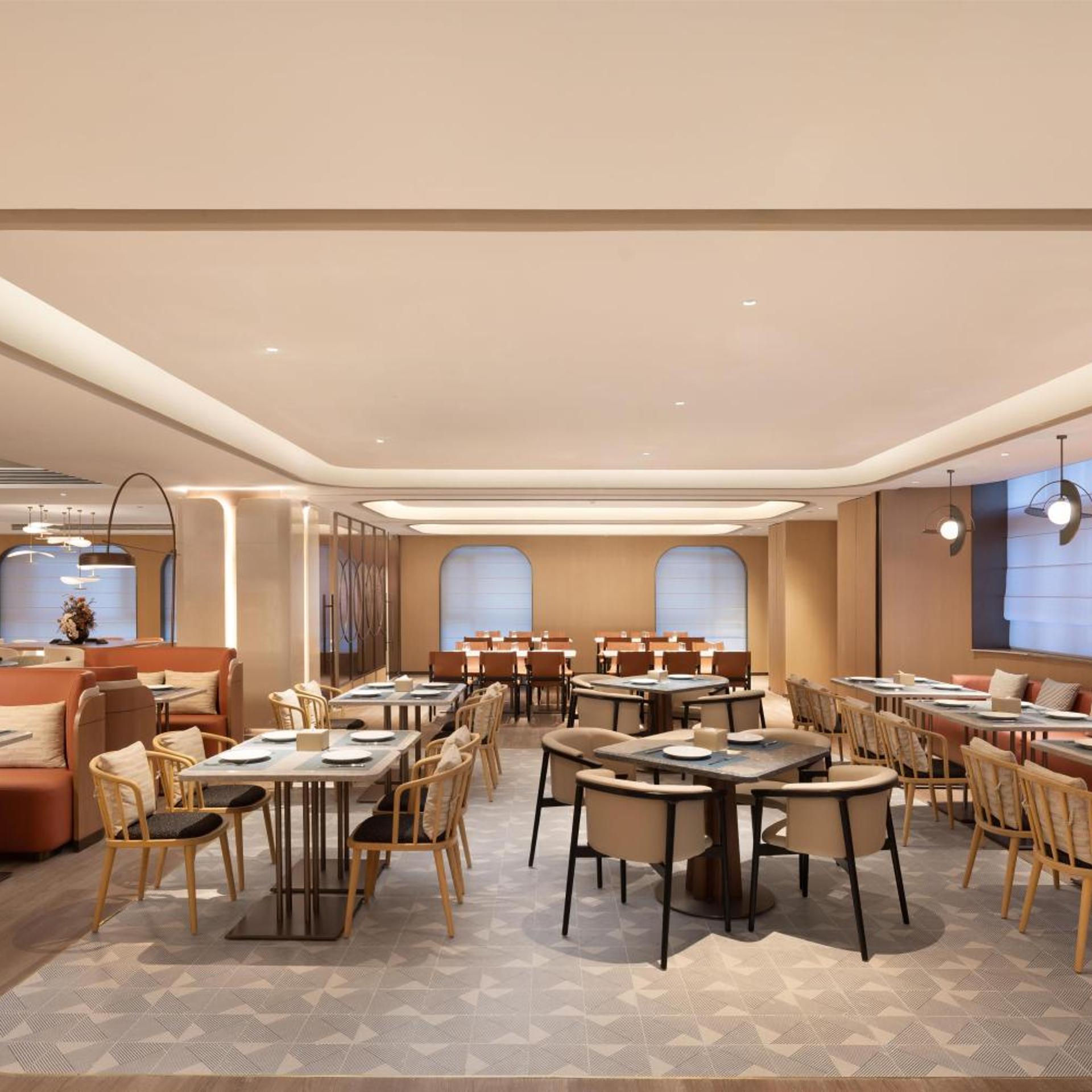 Hilton Garden Inn Jinghe County 44/52