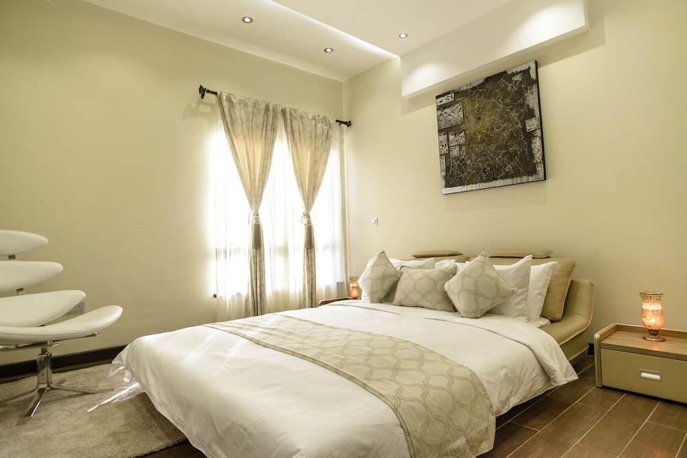 3 BEDROOMS, PRESIDENTIAL, SUITE, CITY VIEW