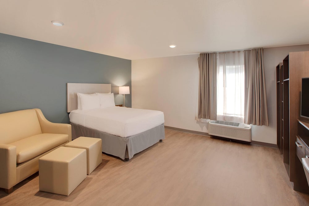 WoodSpring Suites Houston Northwest 13/27