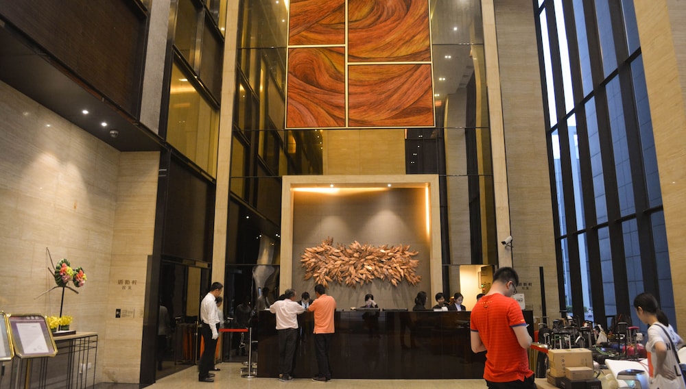 Estay Residence Poly World Trading Center 7/64