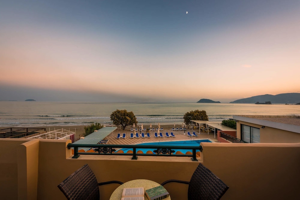 Mediterranean Beach Resort 58/65