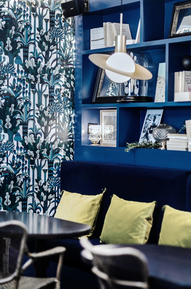 HANDSOME HOTEL BY ELEGANCIA 46/74