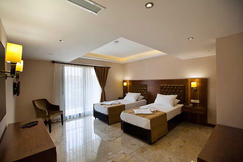 MONTANA BOUTIQUE HOTEL 2/20