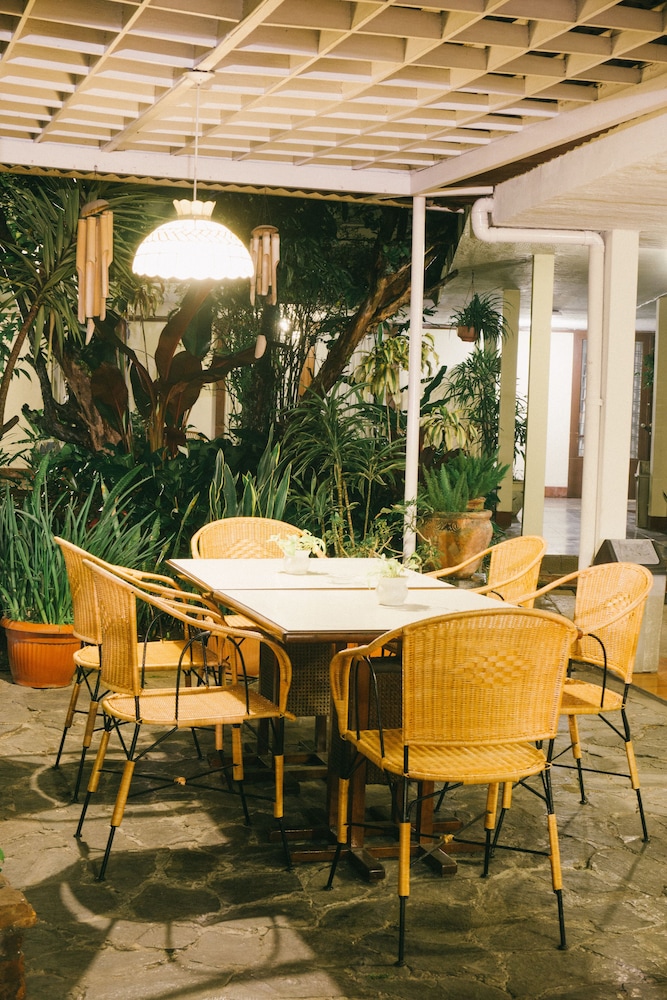 Hotel Bumi Asih 54/64