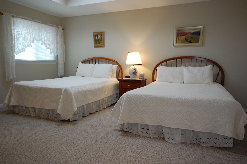 Shaker Mill Inn 10/50