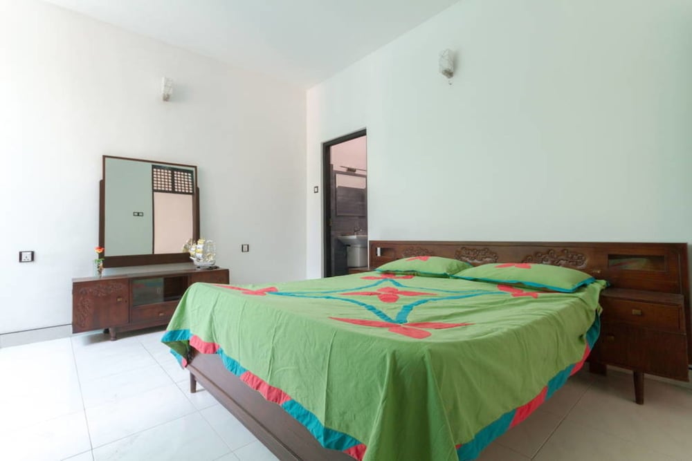 Imran Villa 8/18