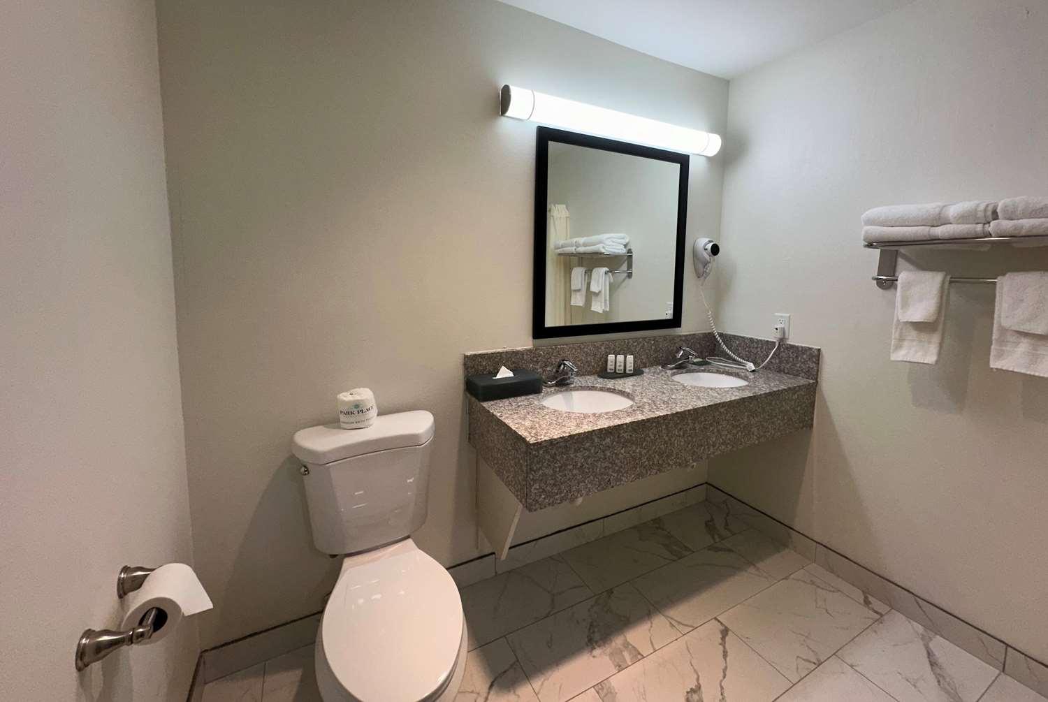 Ramada by Wyndham Waupaca 21/22