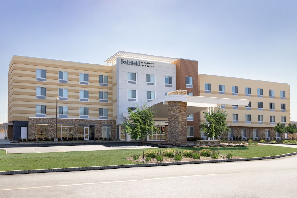 Fairfield Inn & Suites By Marriott Rockaway 2/28