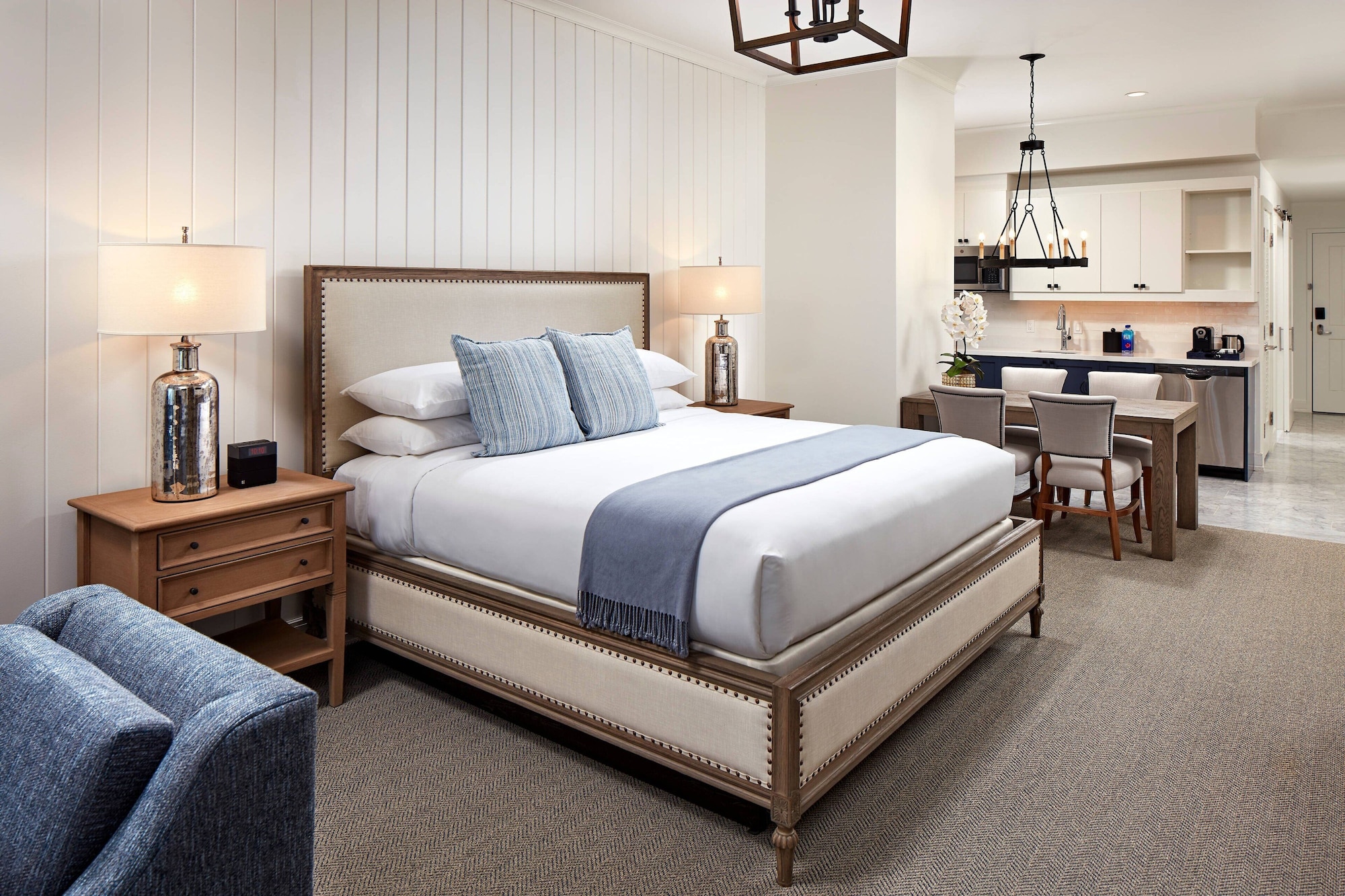 Suite, King Bed, Ocean Front, Sofa, Balcony