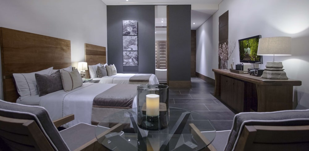 DELUXE, DOUBLE BED, OCEAN VIEW