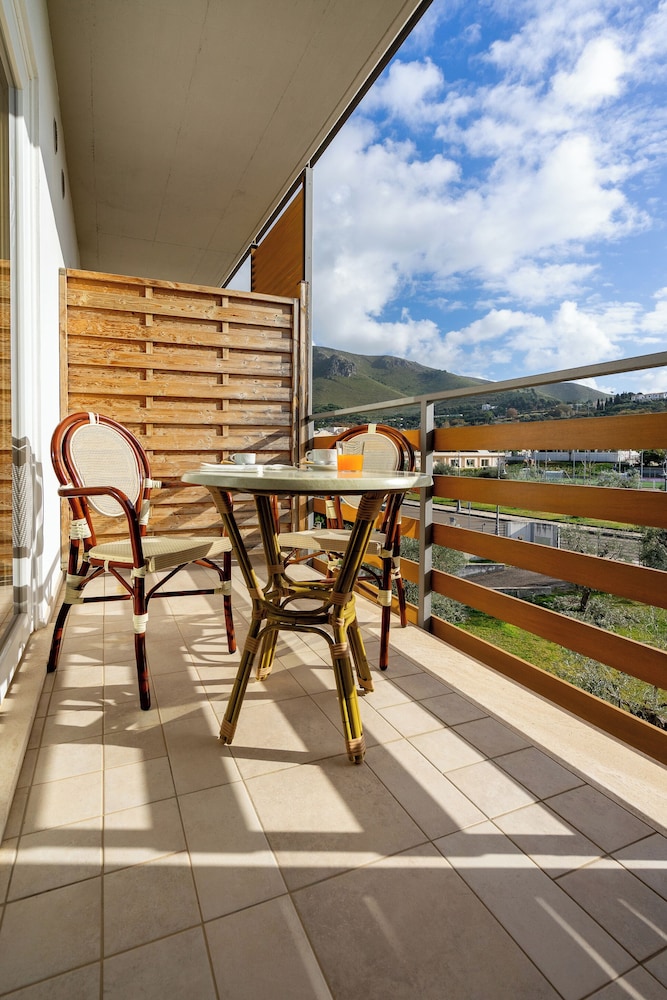 Elaia Garden Hotel 29/48
