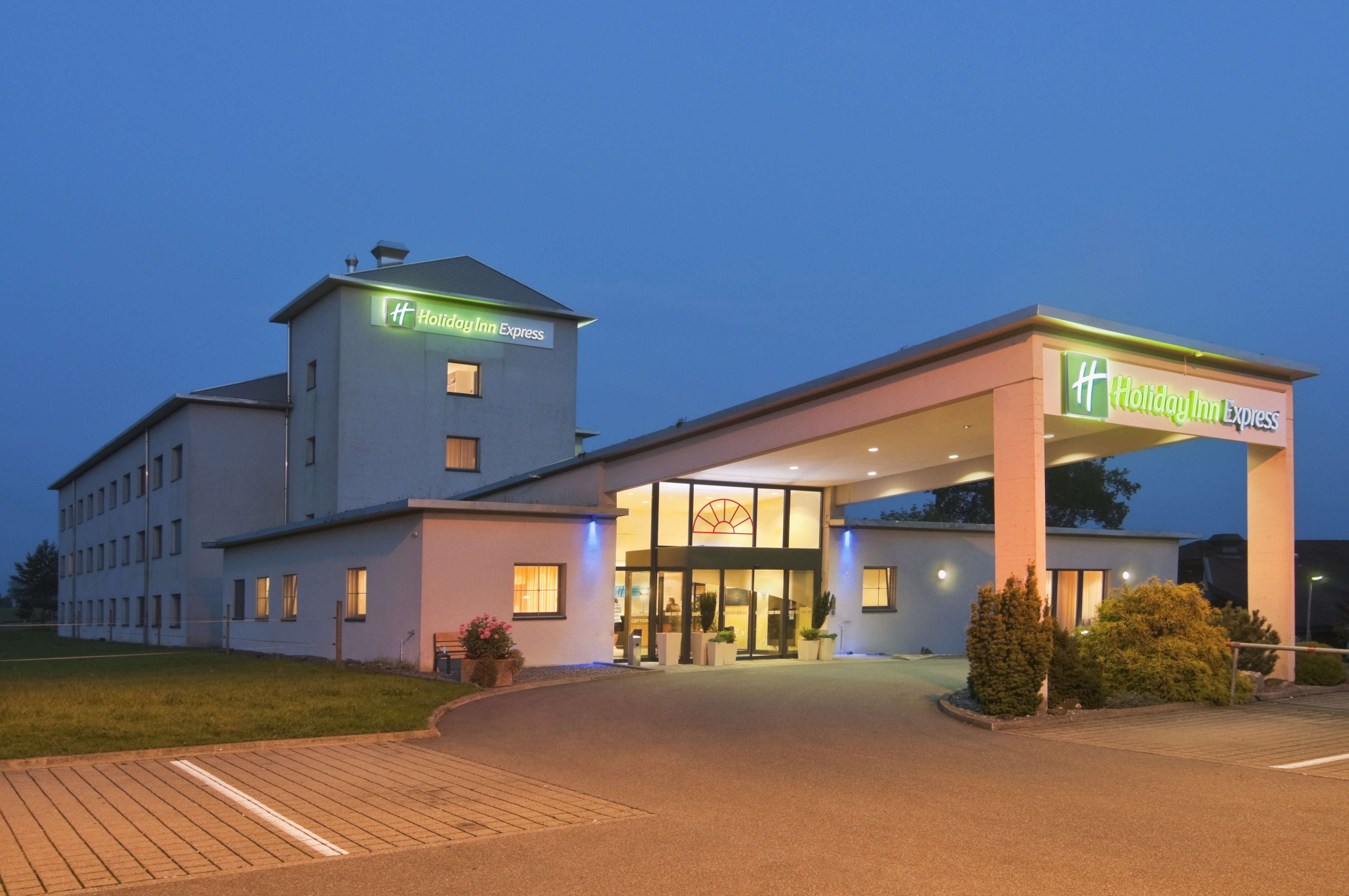 Holiday Inn Express Luzern-Neuenkirch 2/65