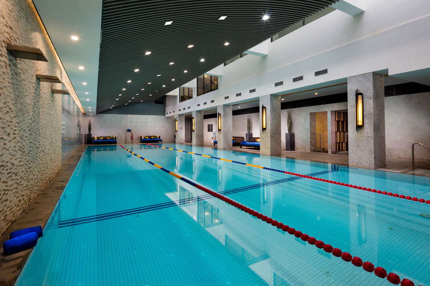 swimming pool spa