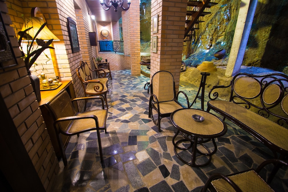 Bloom Boutique Hotel 45/50