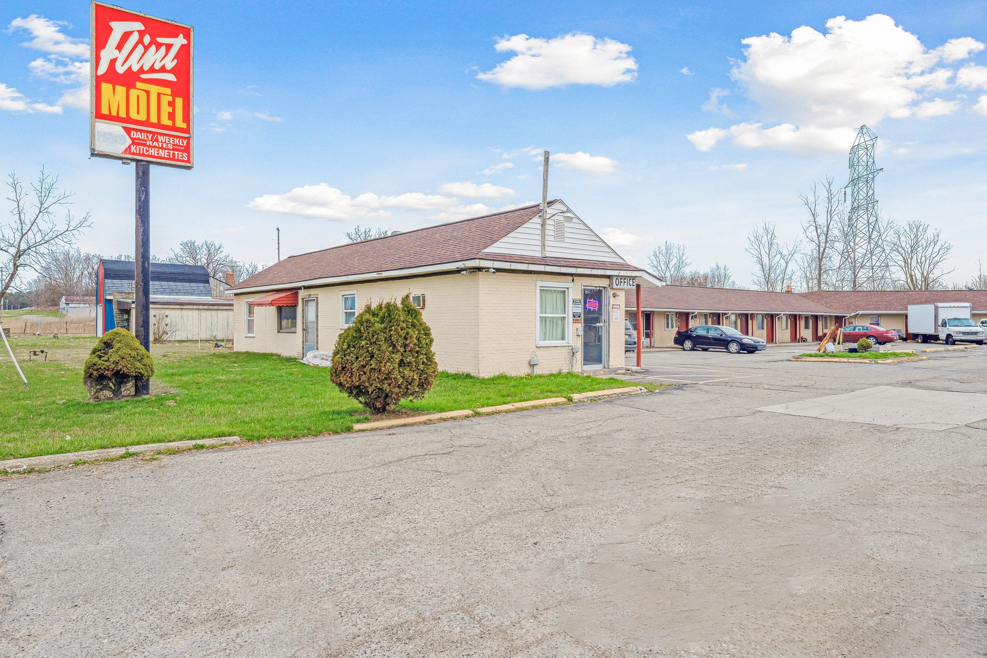 Flint Motel by OYO MI Near I-475 55/70