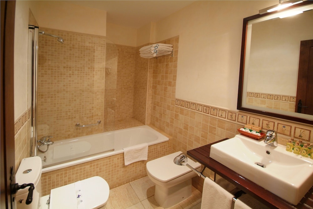 Apartamentos Ardales 66/67