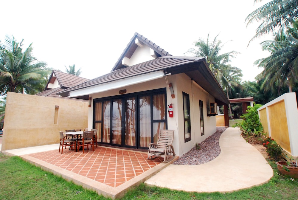 Bansaithong Beach Resort 3/52