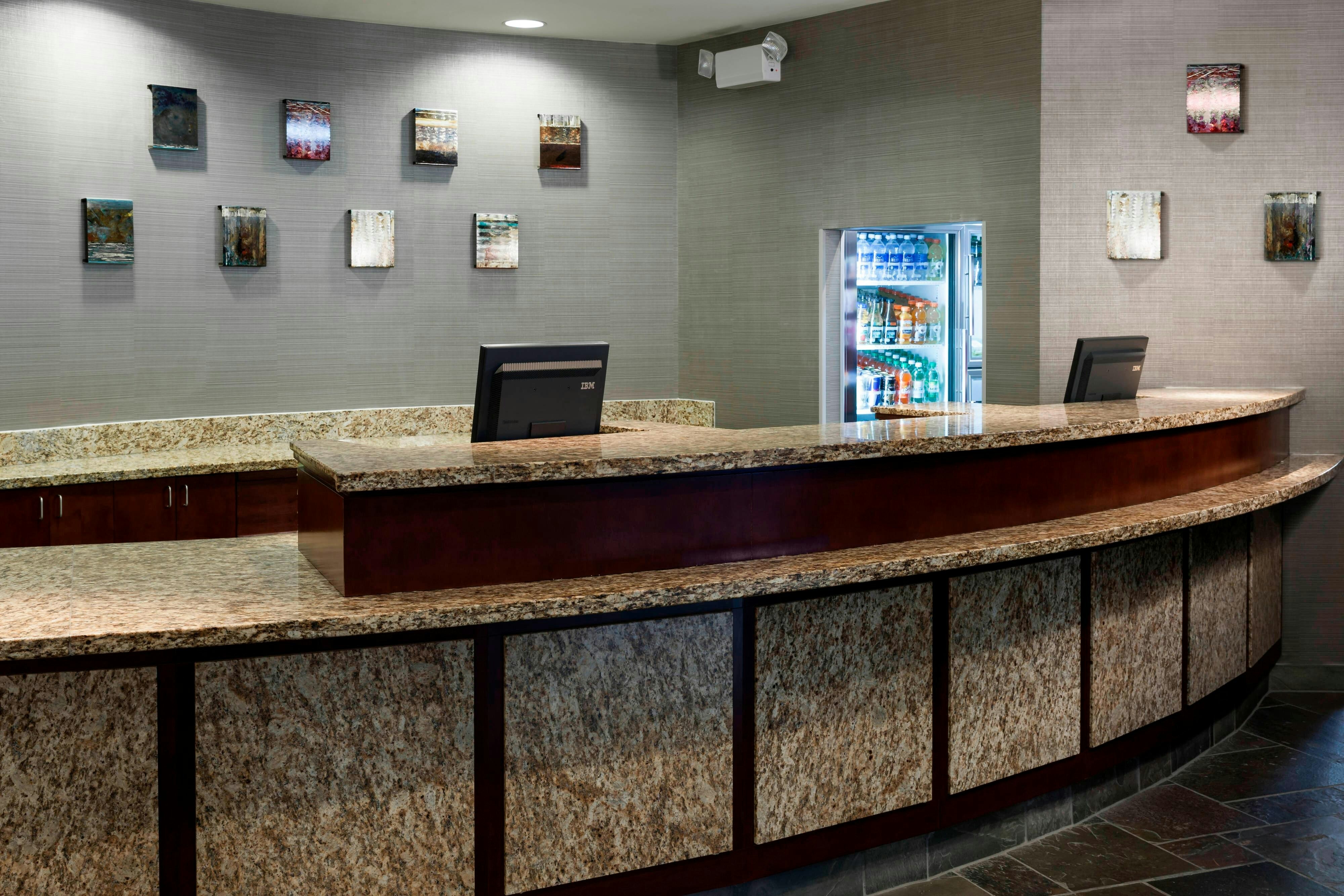 Lobby at Courtyard Seattle Kirkland, KIRKLAND - WA
