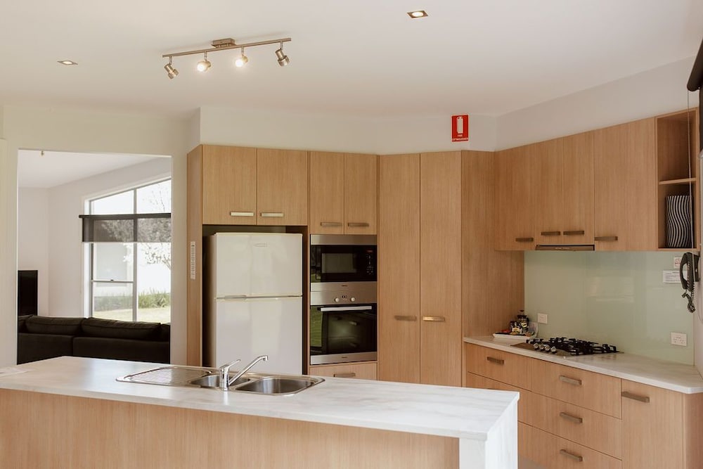 TINDARRA RESORT 32/73
