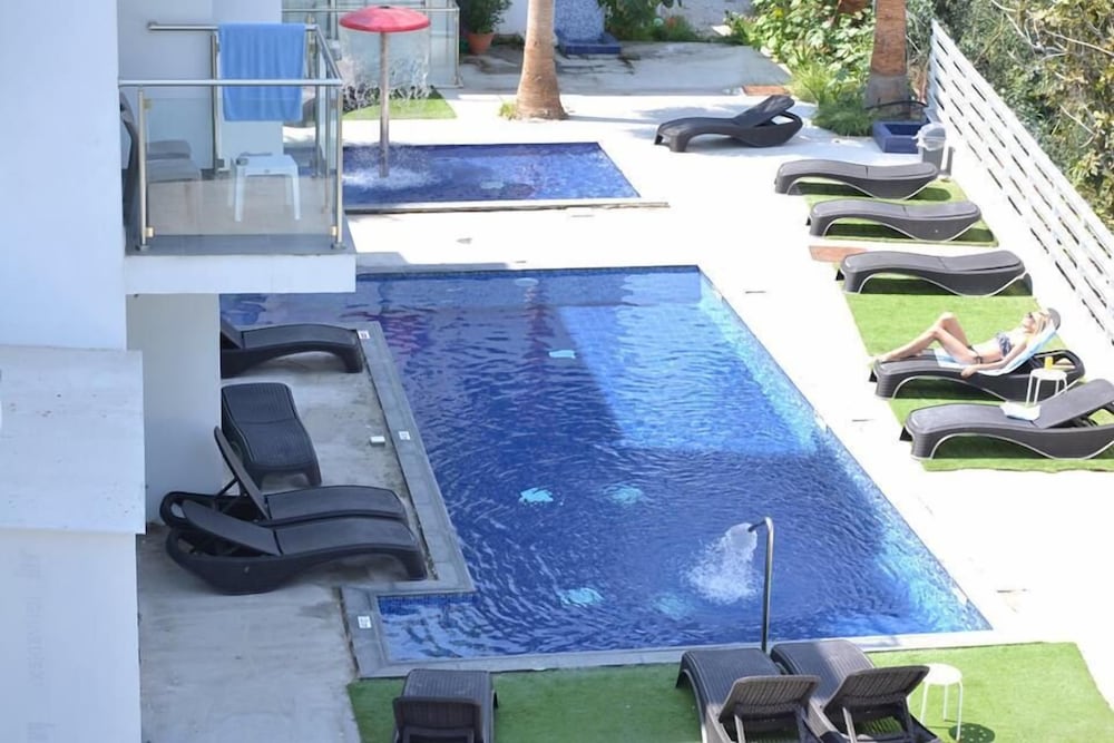 Rio Gardens Hotel Apartments 7/21
