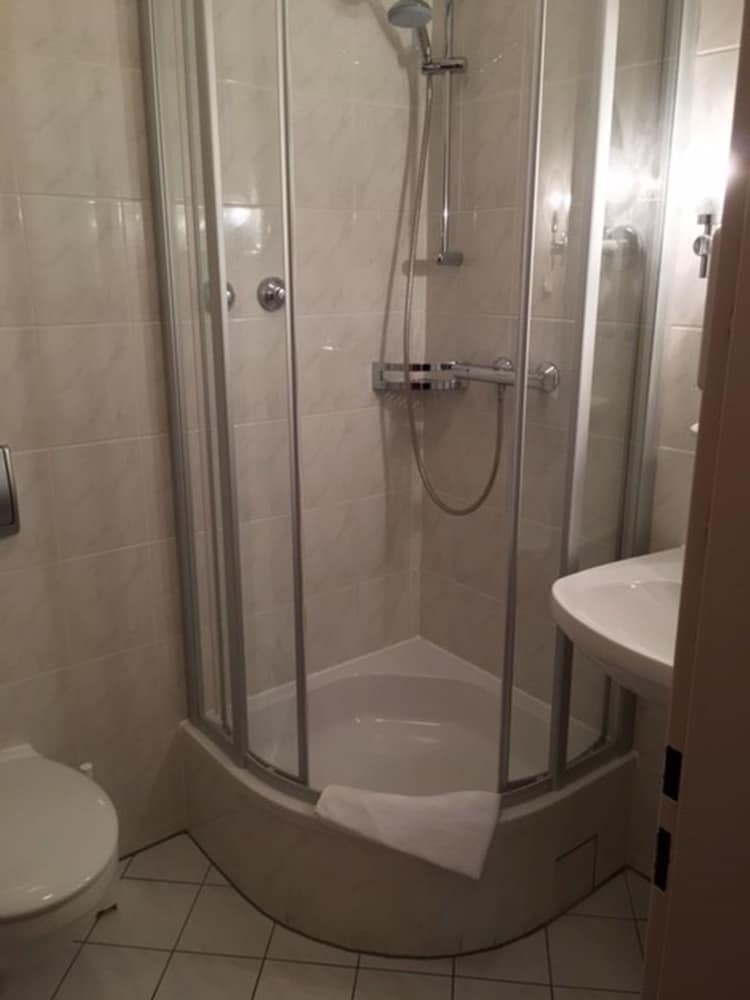Hotel Benn 6/46