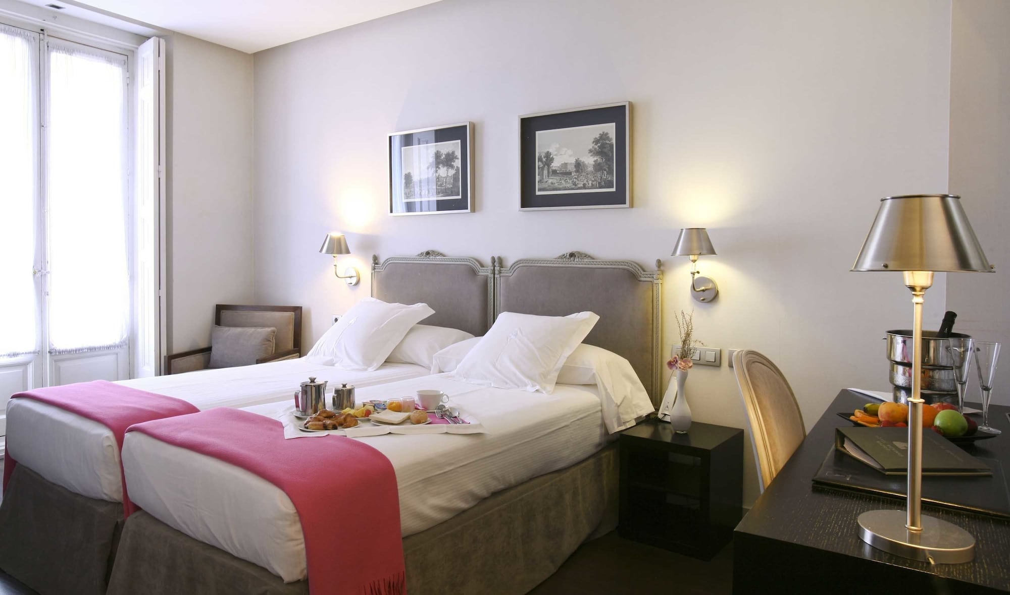 Room, Queen Bed