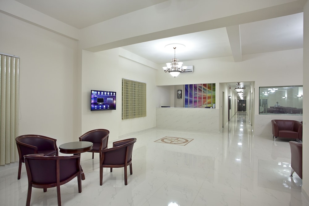 La Rose Hotel 35/54