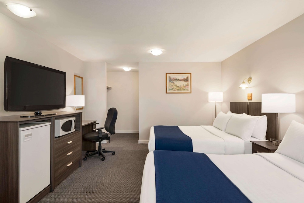 Travelodge By Wyndham Mcbride 25/45