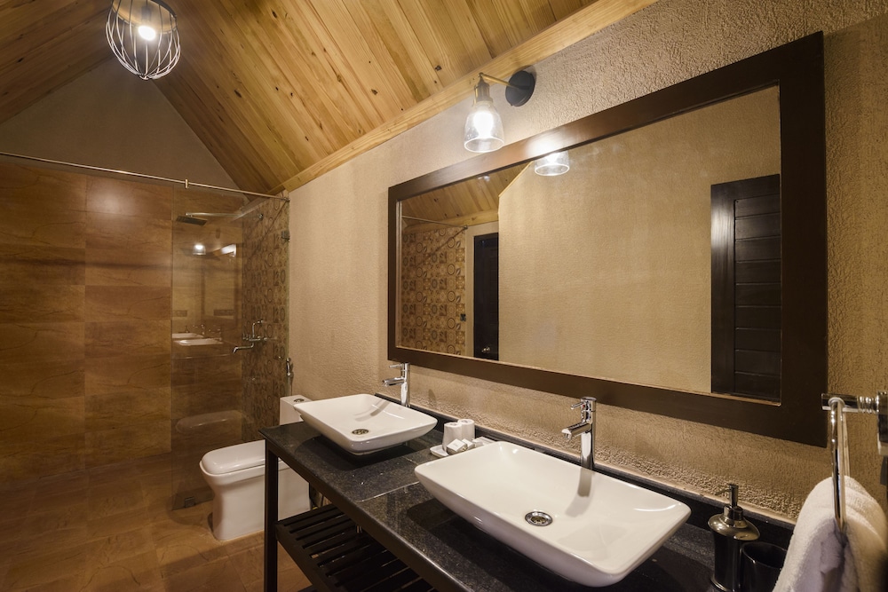 Stone Wood Resort & Spa 49/50