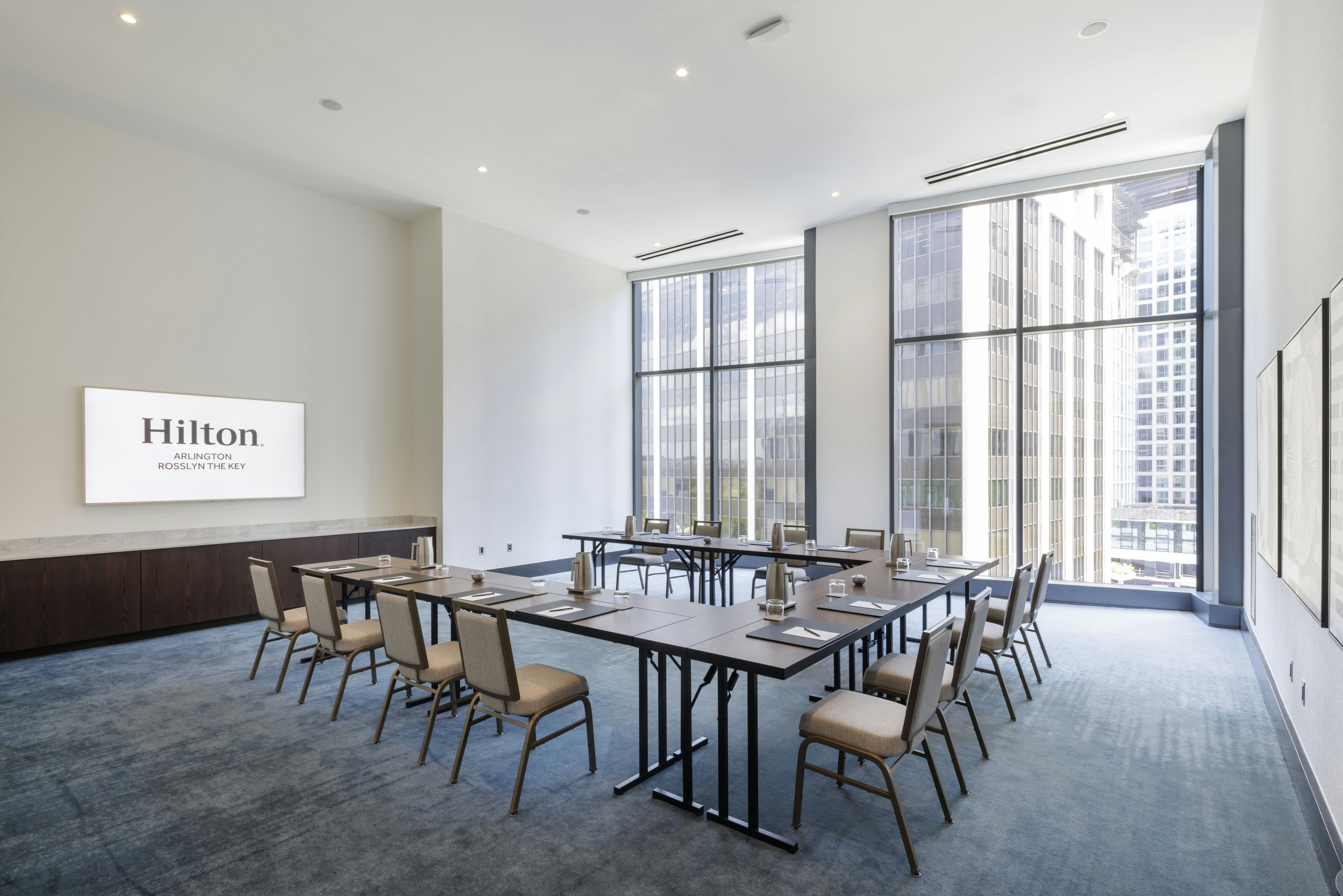 Hilton Arlington Rosslyn The Key 44/51
