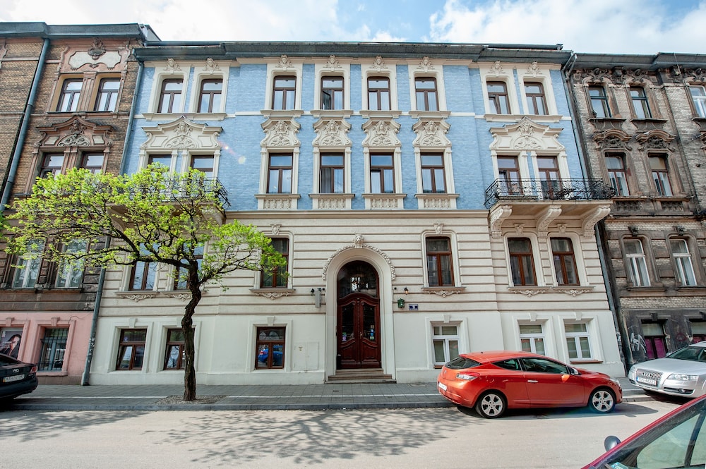 Leone Aparthotel in KRAKOW
