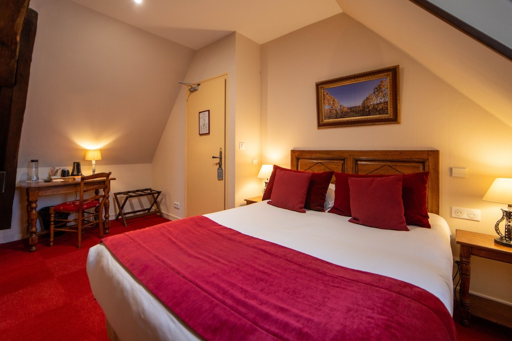 CLASSIC, DOUBLE BED, SMALL