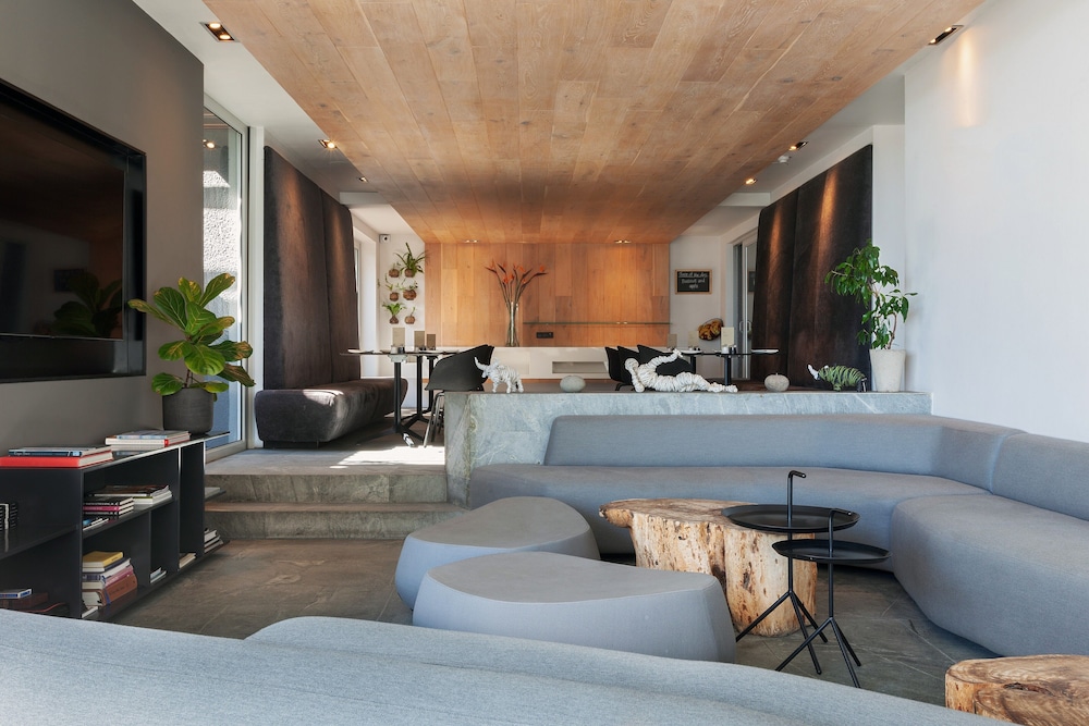 Pod Camps Bay 54/70