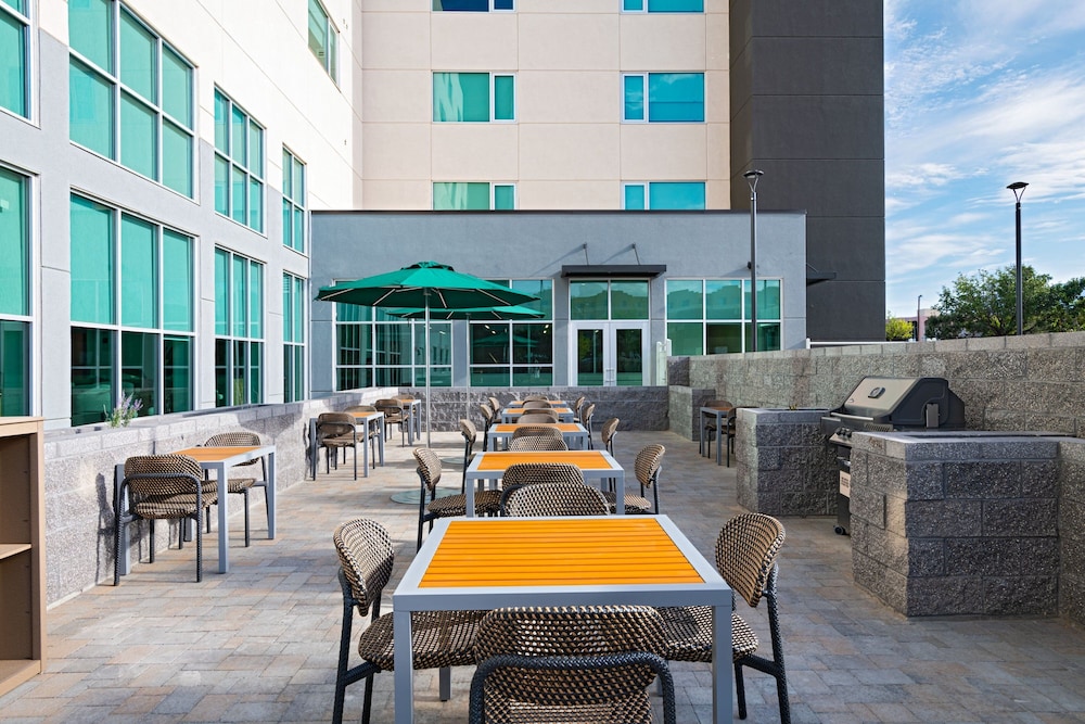 Element Albuquerque Uptown 25/33
