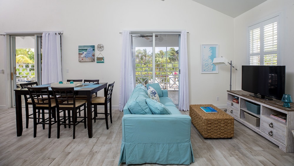 Ports of Call Resort Turks, Tapestry Collection by Hilton 20/36