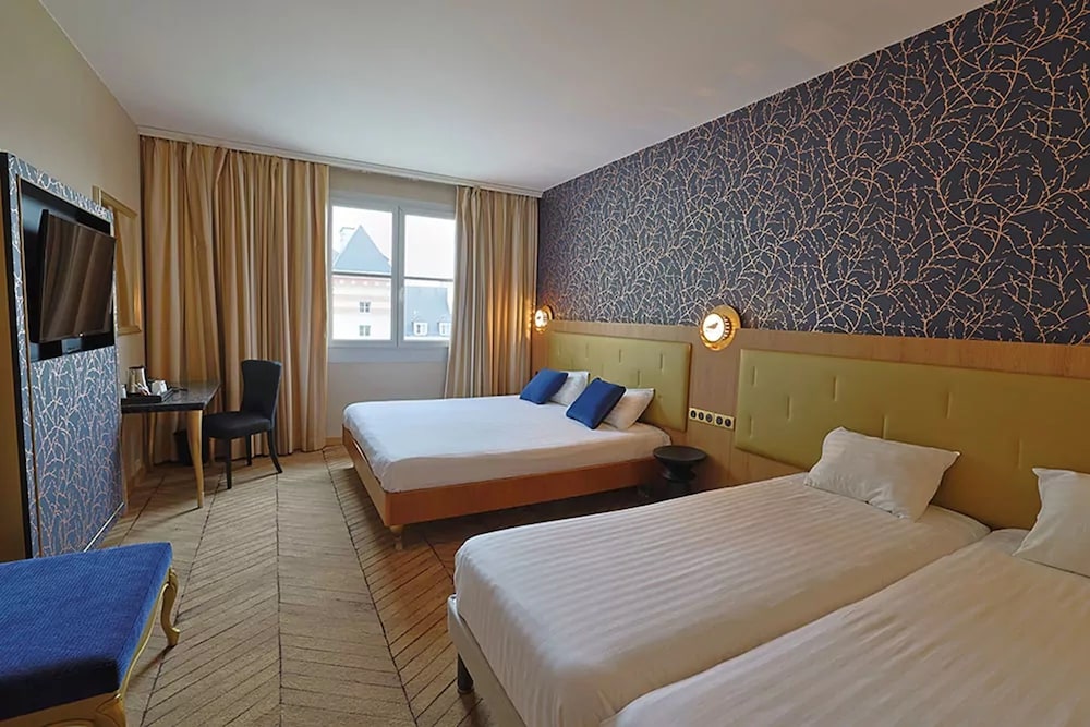 Dream Castle Hotel 8/50
