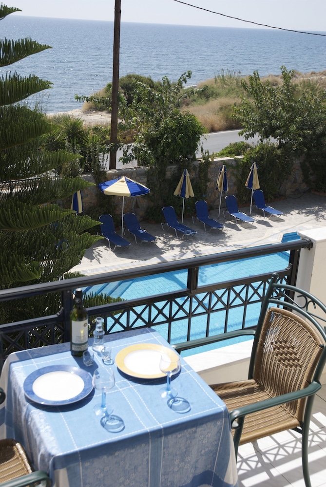 Sarikampos Beach 26/69